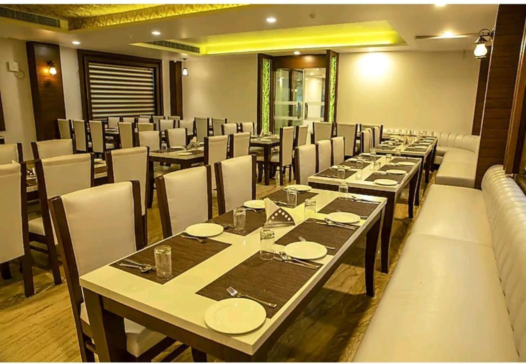 Hotel Agra Grande By Goyal Hoteliers Exterior foto