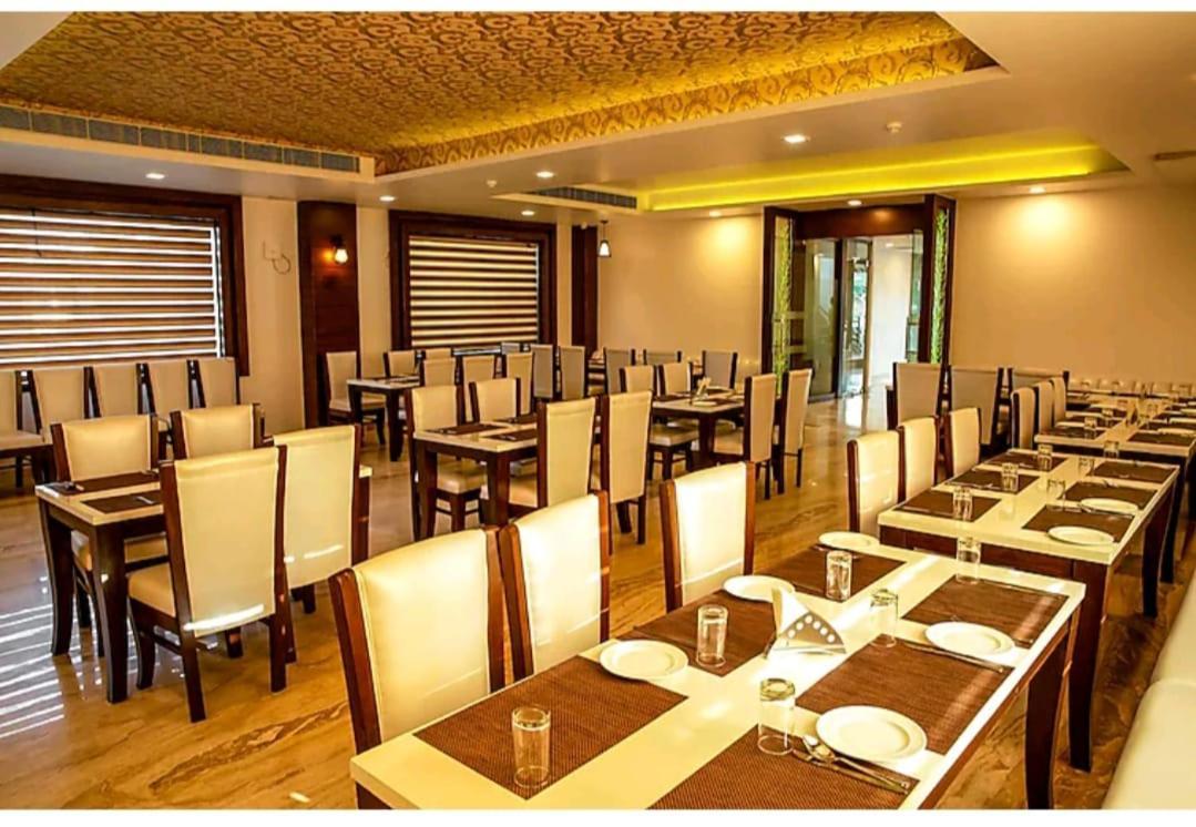 Hotel Agra Grande By Goyal Hoteliers Exterior foto